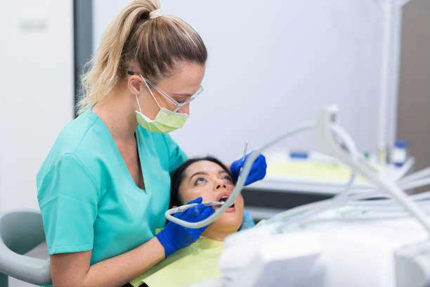 Best Emergency Tooth Extraction in Seven Lakes, NC